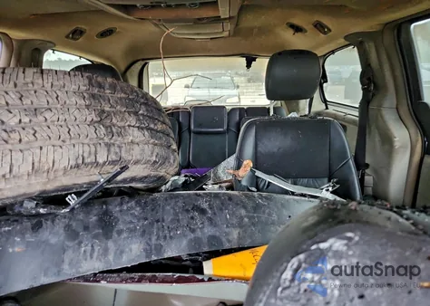 2012 Chrysler Town & Country Limited из США, поврежденный, VIN 2C4RC1GG3CR135930